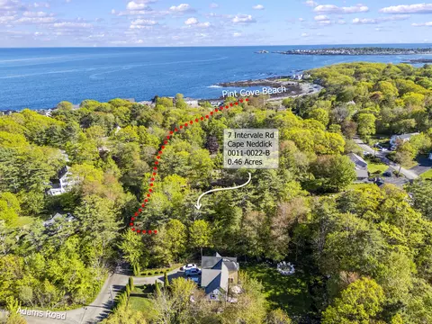 7 Intervale Rd, York, ME 03902