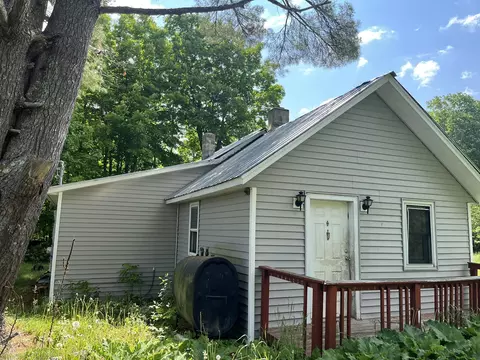 700 Warren Hill Rd, Palmyra, ME 04965