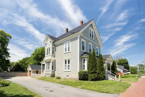 205 Beach St, Saco, ME 04072