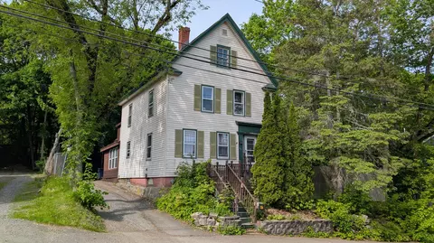 40 Walter St, Bangor, ME 04401