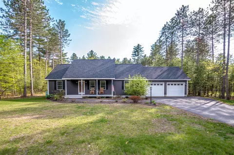 67 Christopher St, Fryeburg, ME 04037