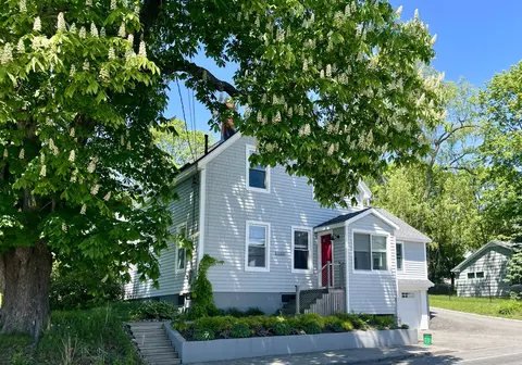 256 Washington St, Bath, ME 04530