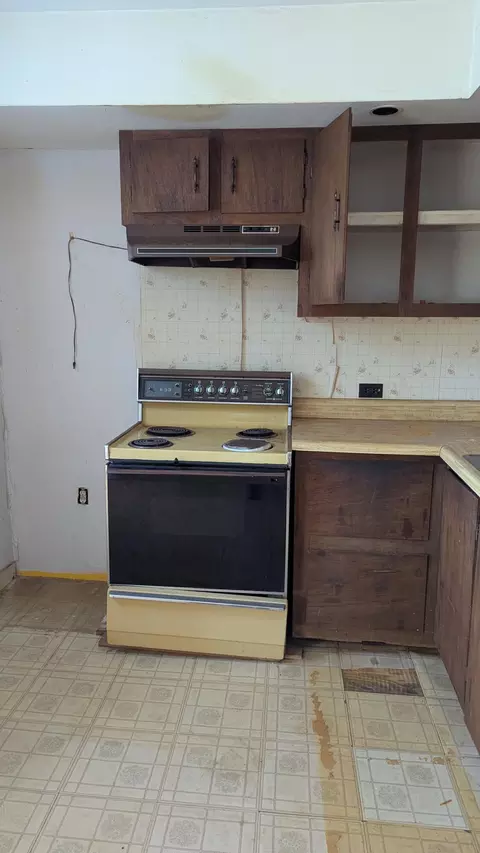 Kitchen - 19 Lubec Rd, Whiting, ME 04691 photo 2 of 3