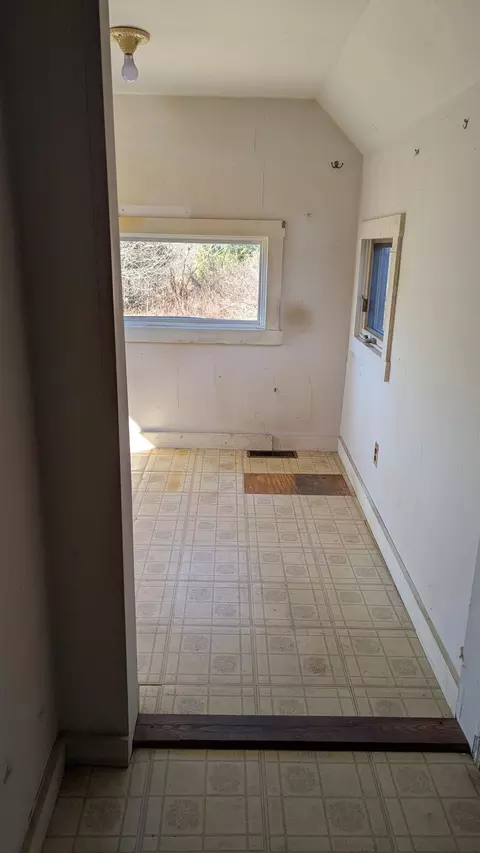 Entry Way - 19 Lubec Rd, Whiting, ME 04691 photo 1 of 5