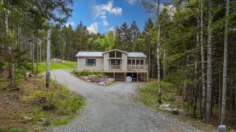 144 Woody Ln, Cushing, ME 04563
