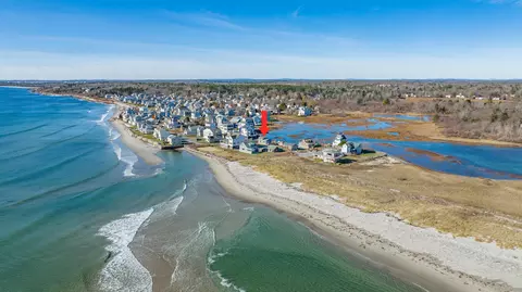 2 White Sands Ln, Scarborough, ME 04074