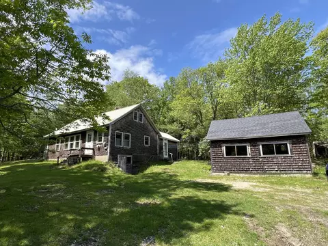 388 Main Rd, Burlington, ME 04417