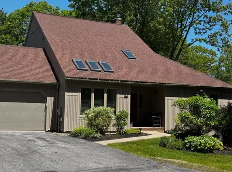 34 Wildwood Dr #34, Cape Elizabeth, ME 04107