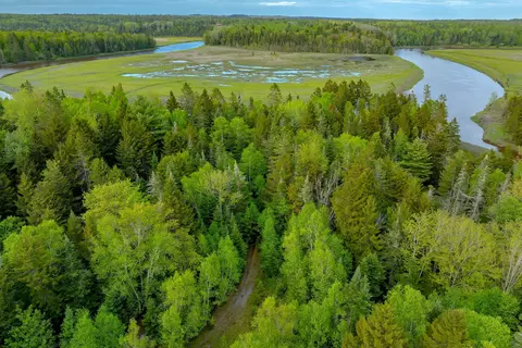 126 Point St, Columbia Falls, ME 04623