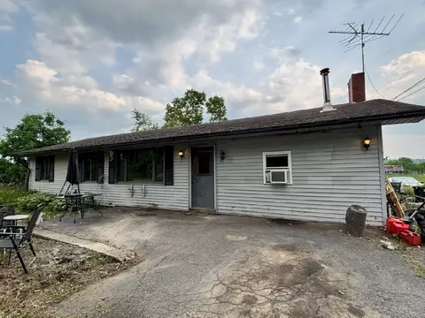 118 Athens Rd, Hartland, ME 04943