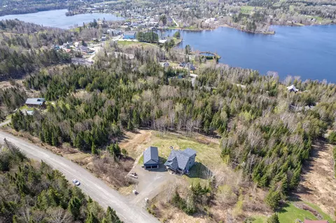 40 Spring Rd, Rangeley, ME 04970