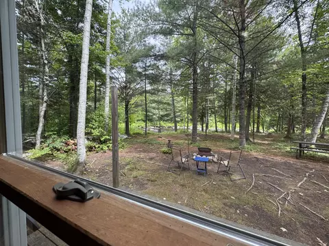 6 Maple Dr, Abbot, ME 04406