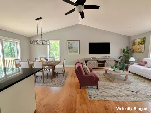 2 Rizzo Rd, Berwick, ME 03901