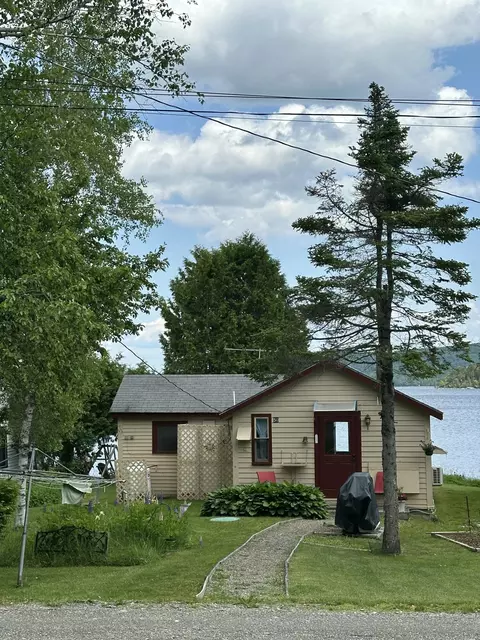 50 Forget Me Not Ln, Orient, ME 04471