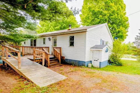 103 Twin Birches Ln, Farmington, ME 04938