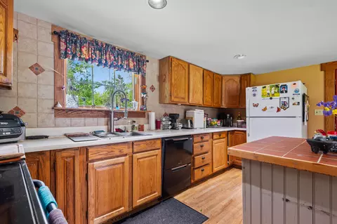 Kitchen - 574 Mingo Loop Rd, Rangeley, ME 04970 photo 2 of 4