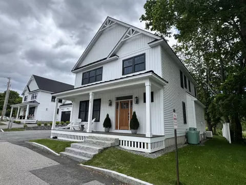 20 Chase Hill Rd, Kennebunk, ME 04043