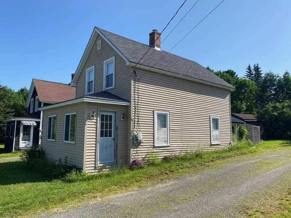 Exterior - 11 Wells St, Greenville, ME 04441 photo 4 of 7