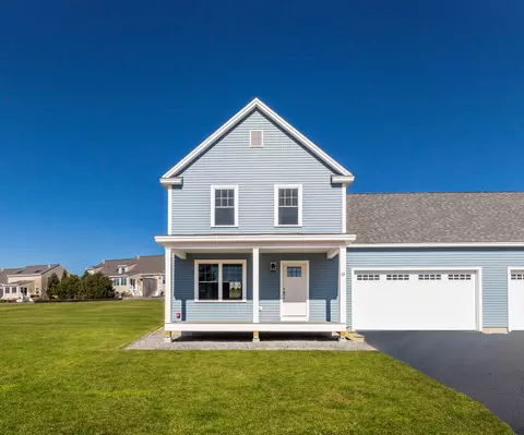 187 Falcon Crest Dr #30, Gorham, ME 04038
