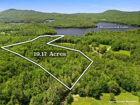 46 Mullins Bog Road, Lincolnville, ME 04849