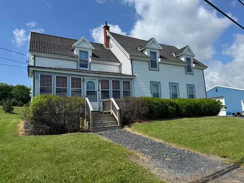150 Hillside Rd, Saint Agatha, ME 04772