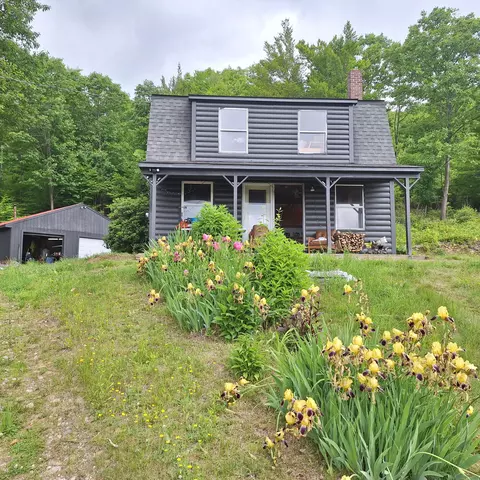 71 Mountain View Dr, Hartford, ME 04220