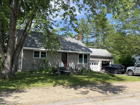 10 Hewey St, Lisbon, ME 04252