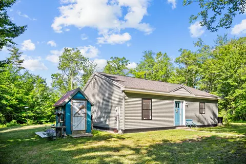 174 Marston Rd, Baldwin, ME 04091