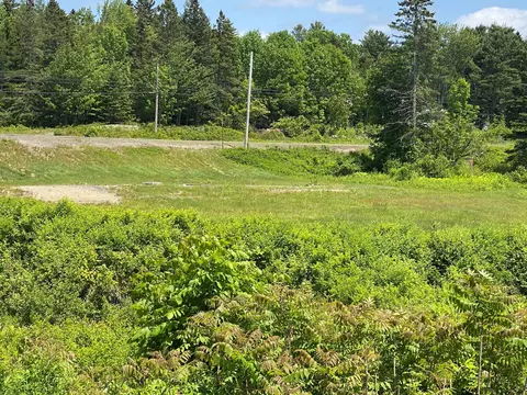 87 Rt 1, Gouldsboro, ME 04607