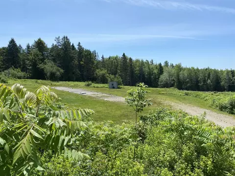 87 Rt 1, Gouldsboro, ME 04607