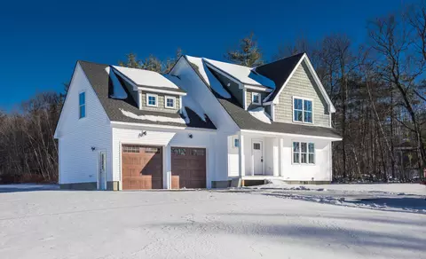 13 Tomahawk Ln, Berwick, ME 03901