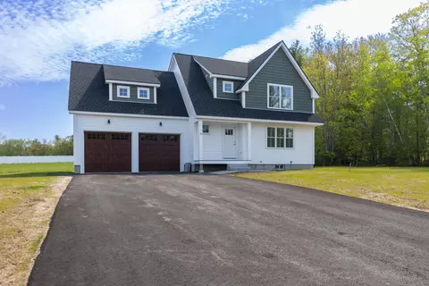 13 Tomahawk Ln, Berwick, ME 03901