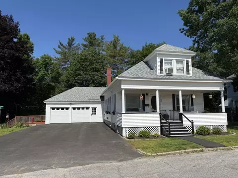 99 Pine St, Paris, ME 04281