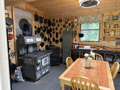 325 Calderwood Rd, Washington, ME 04574