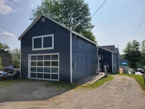 900 Brewer Lake Rd, Orrington, ME 04474