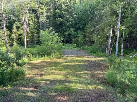 99 Waterville Rd, Belfast, ME 04915
