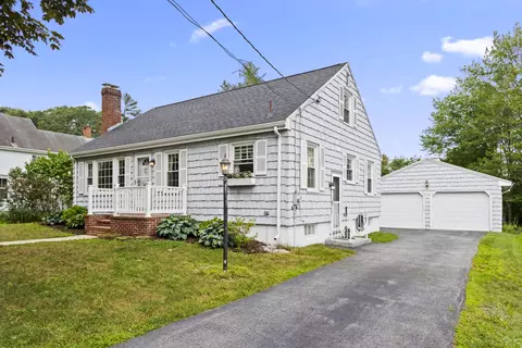 87 Scamman St, South Portland, ME 04106
