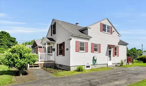 15 Wood St, Bangor, ME 04401
