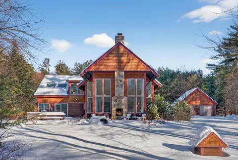 12 Evergreen Ln, Newry, ME 04261
