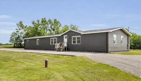 581 The Shore Rd, Castine, ME 04421