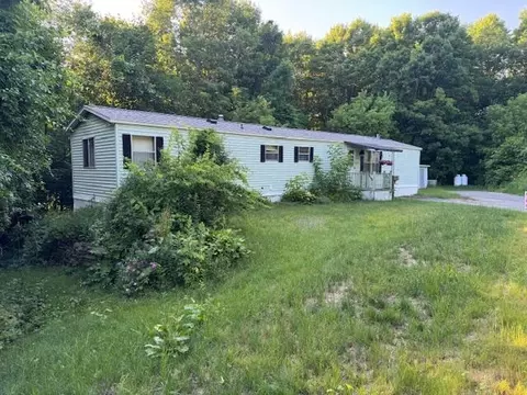 10 Quigley Ln, Randolph, ME 04346