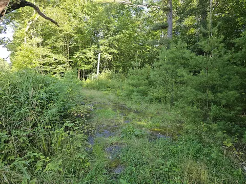 814 Main St, Sumner, ME 04292