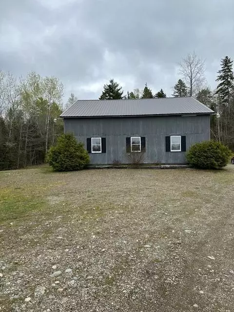 2232 Carmel Rd N, Newburgh, ME 04444