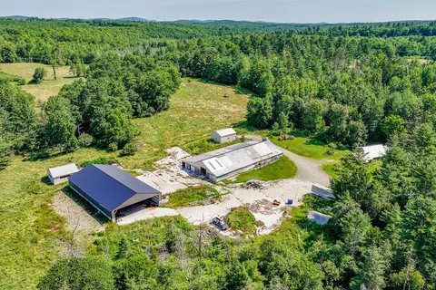 672 700 Brooks Rd, Knox, ME 04986