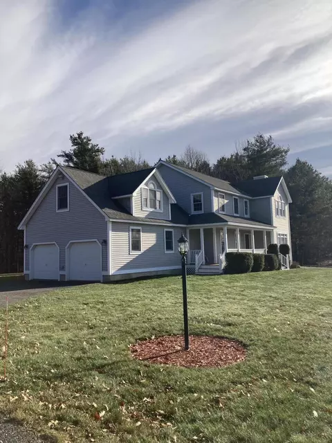325 Gorden Rd, Readfield, ME 04355