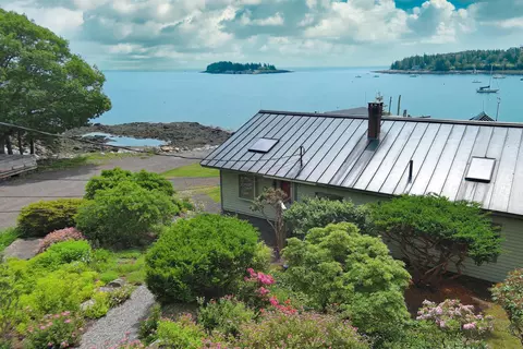 47 Barters Point Rd, Saint George, ME 04860
