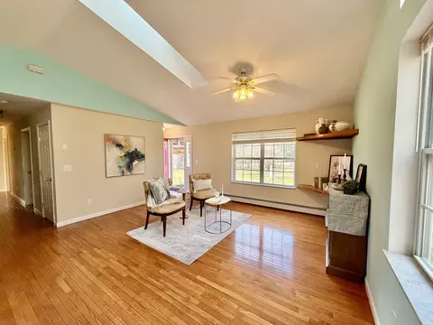 Living - 421 Cushing Rd, Cushing, ME 04563 photo 2 of 8