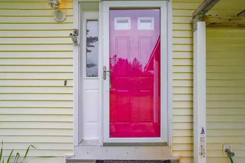 Entry Way - 421 Cushing Rd, Cushing, ME 04563 photo 1 of 2