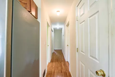 Entry Way - 421 Cushing Rd, Cushing, ME 04563 photo 2 of 2