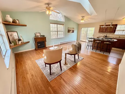 Living - 421 Cushing Rd, Cushing, ME 04563 photo 1 of 8
